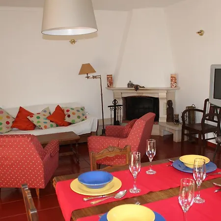 Surf Retreat Near Ericeira Holiday home