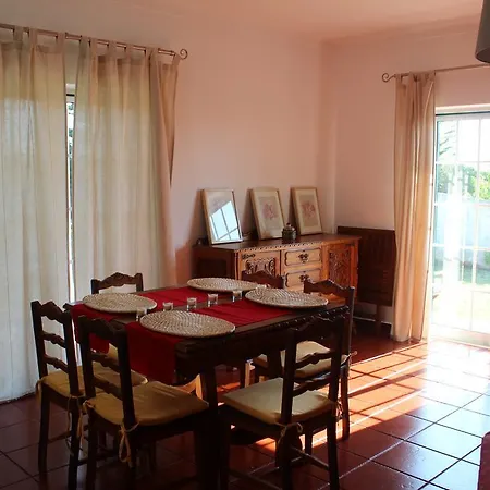 Surf Retreat Near Ericeira Holiday home