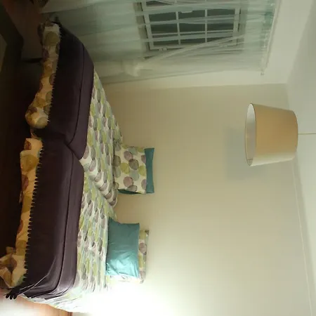 Holiday home Surf Retreat Near Ericeira