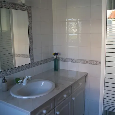 Surf Retreat Near Ericeira Holiday home